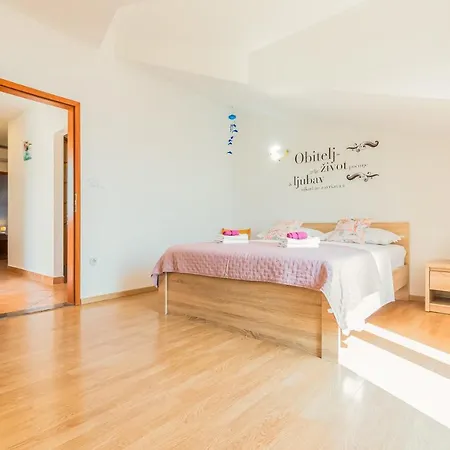 2 X Floor Modern Family Appartement *
